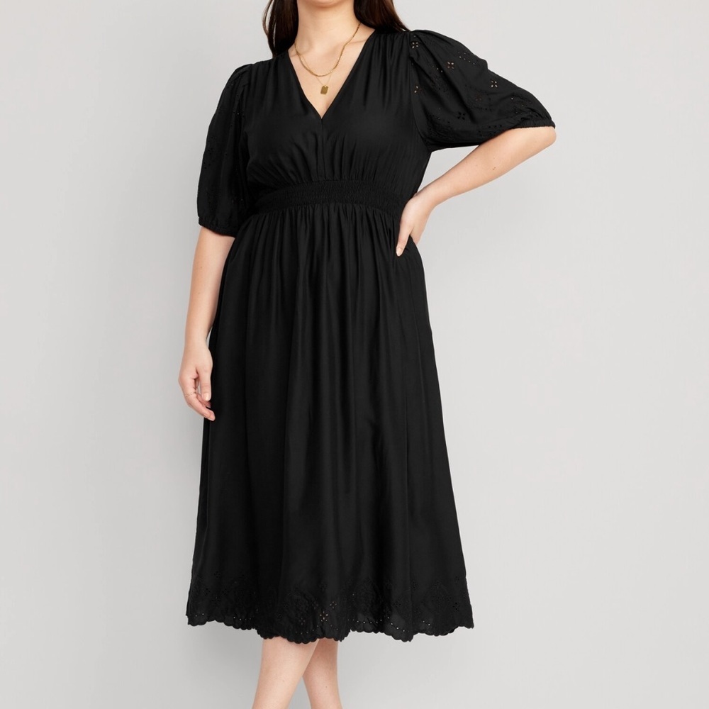 Old Navy Black V-Neck Midi Sundress